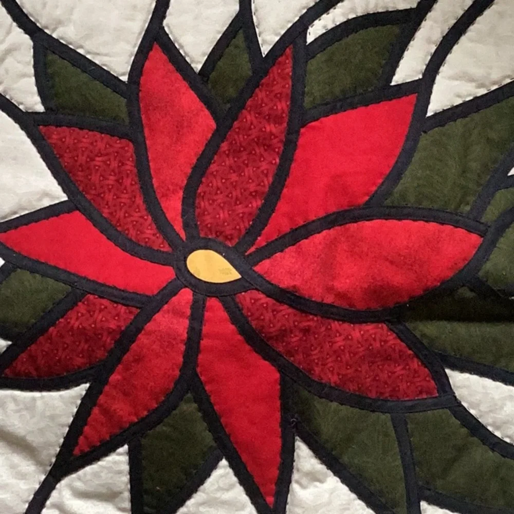 👺 FOLK ART HANDCRAFTED PATCHWORK POINSETTIA WALL HANGING, FRAME DRESSER SCARF